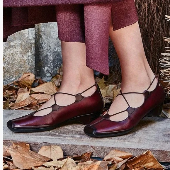 Pikolinos Gandia Leather Slip On Shoes in Garnet/Olmo Size 10 (41) - Picture 1 of 11